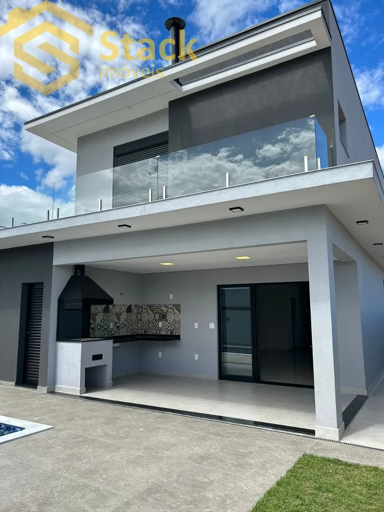 Casa, 3 quartos, 207 m² - Foto 1