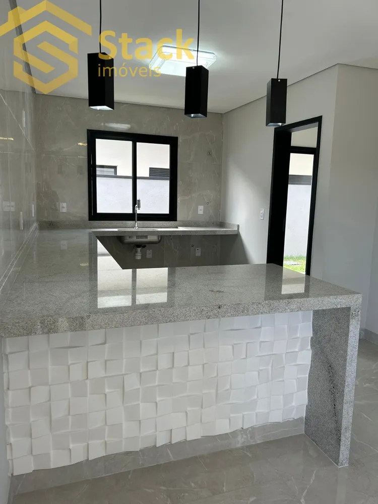 Casa, 3 quartos, 207 m² - Foto 2
