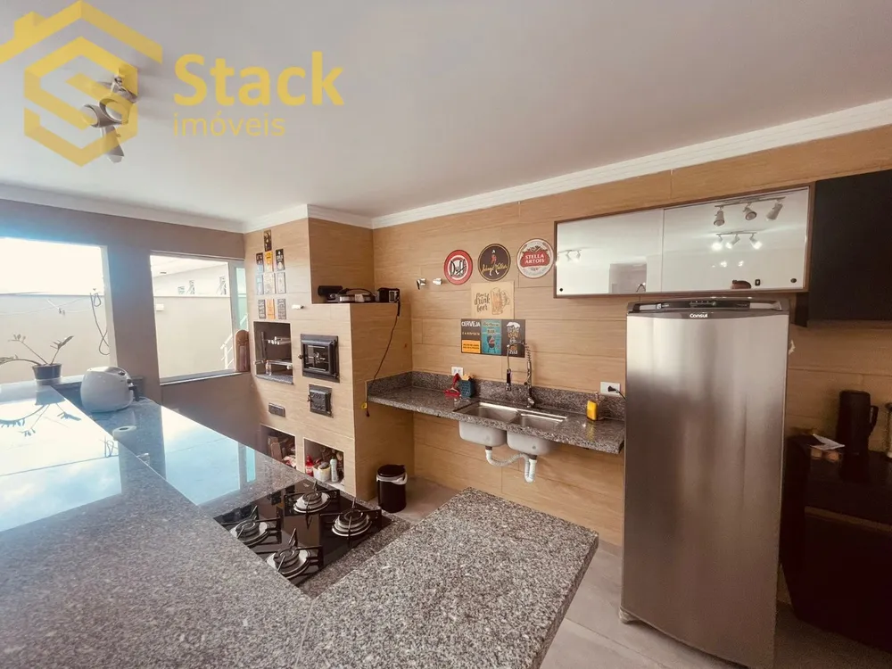 Casa, 3 quartos, 206 m² - Foto 4