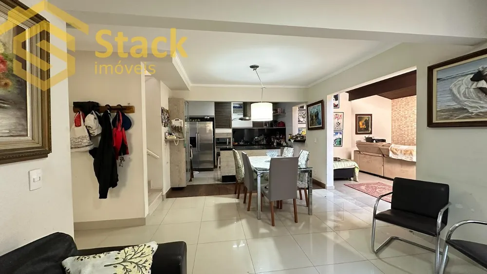 Casa, 3 quartos, 240 m² - Foto 10