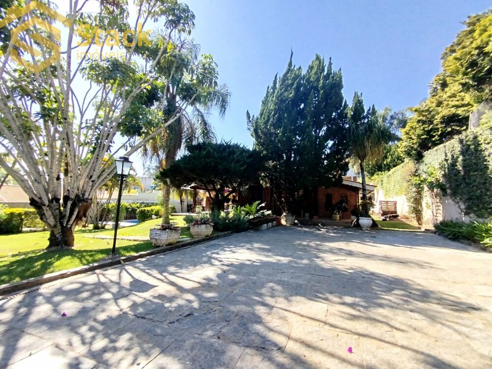 Casa à venda com 4 quartos, 405m² - Foto 2