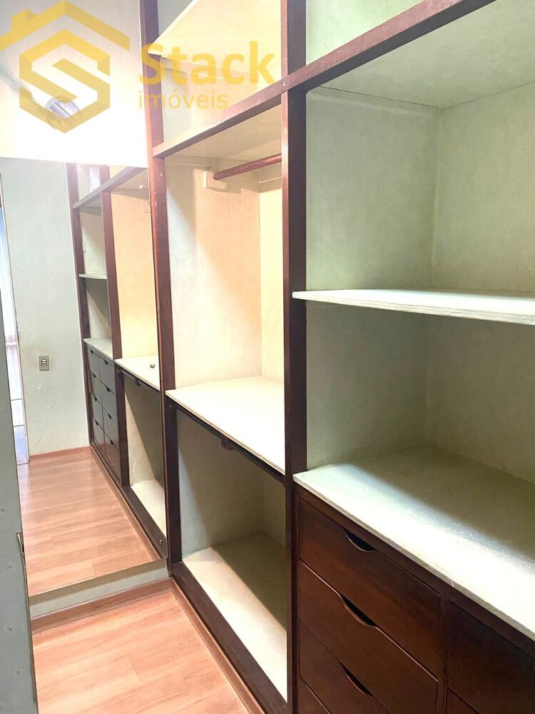 Casa, 3 quartos, 197 m² - Foto 2