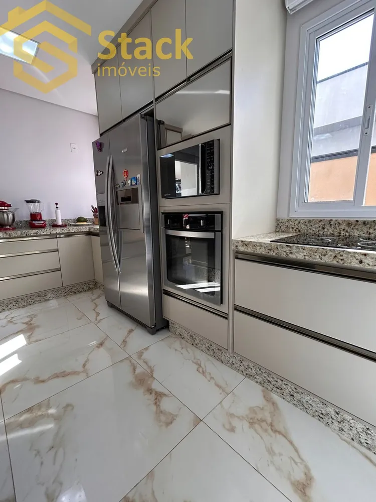 Casa, 4 quartos, 235 m² - Foto 15