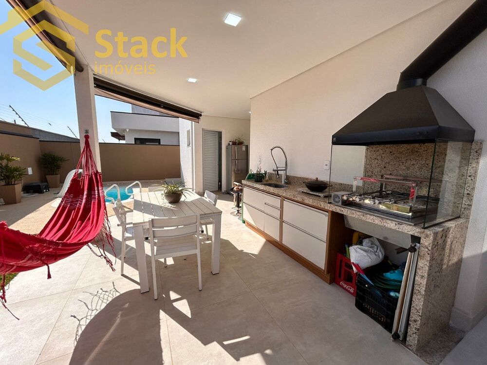 Casa à venda com 4 quartos, 235m² - Foto 13