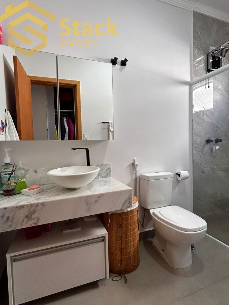 Casa à venda com 4 quartos, 235m² - Foto 35