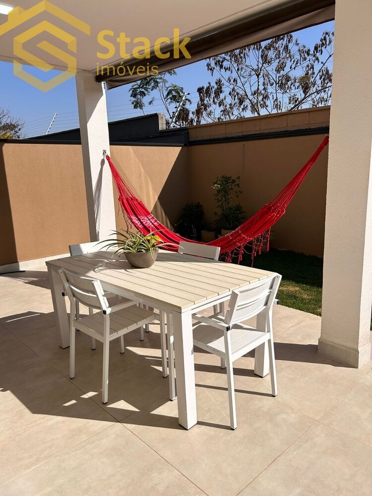 Casa à venda com 4 quartos, 235m² - Foto 17