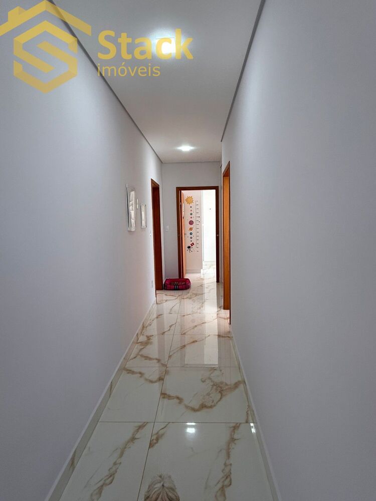 Casa à venda com 4 quartos, 235m² - Foto 24