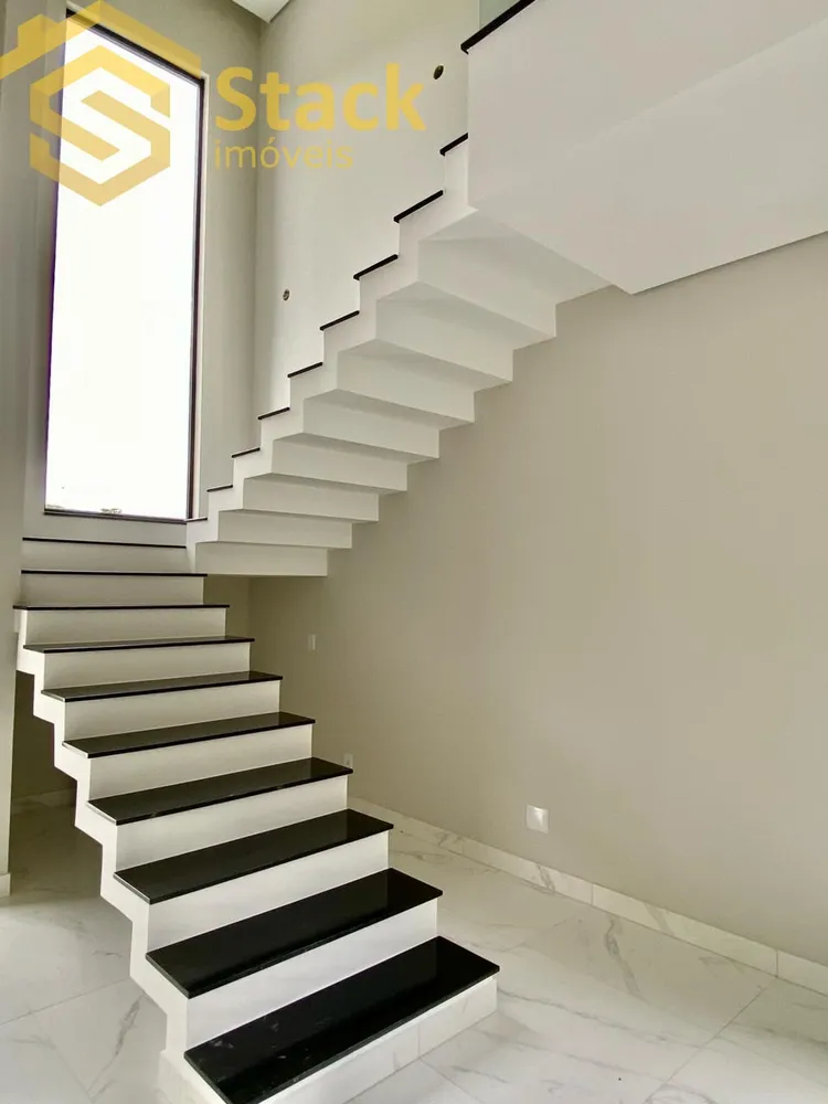 Casa, 3 quartos, 301 m² - Foto 8
