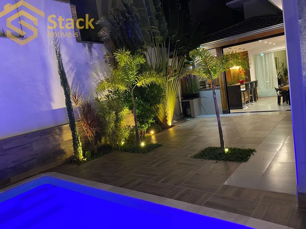 Casa, 3 quartos, 230 m² - Foto 3