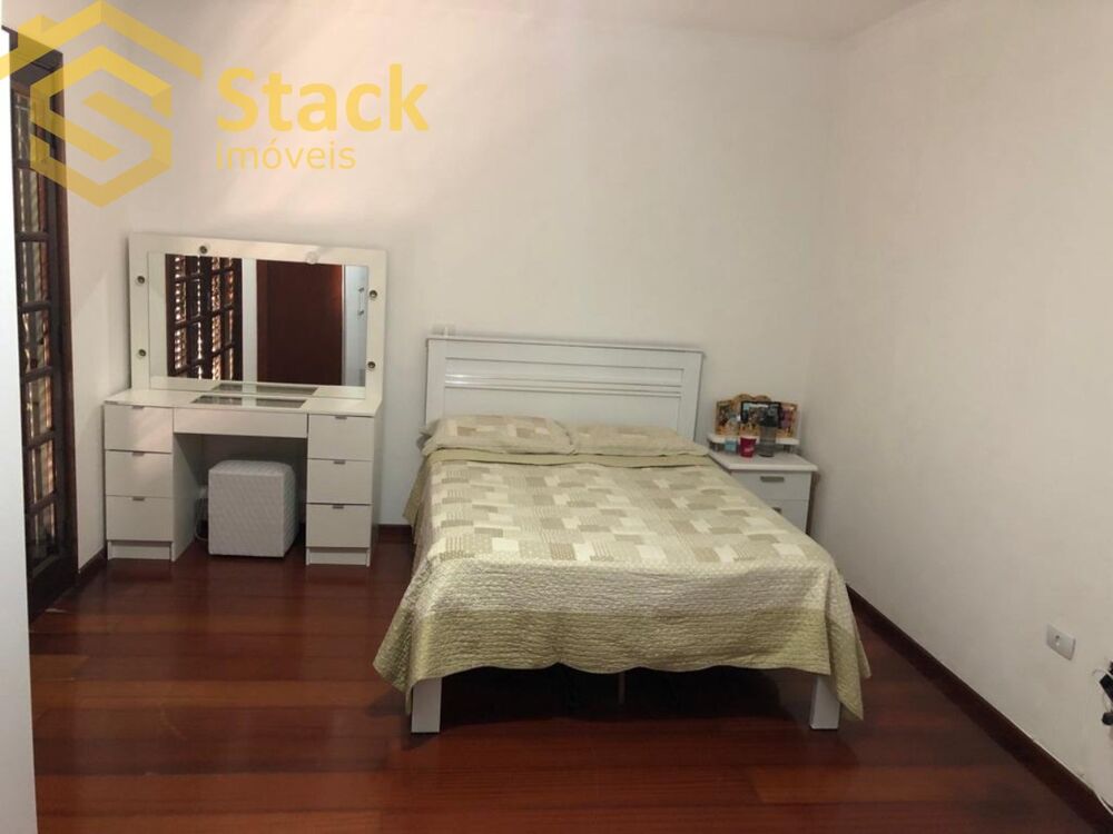 Casa, 3 quartos, 218 m² - Foto 8