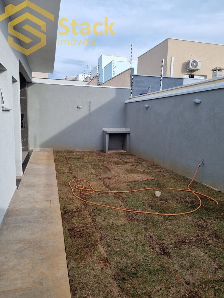 Casa à venda com 3 quartos, 253m² - Foto 13