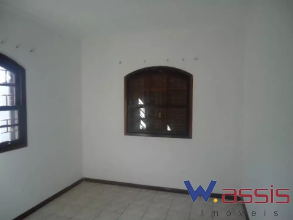 Casa à venda com 3 quartos, 205m² - Foto 11