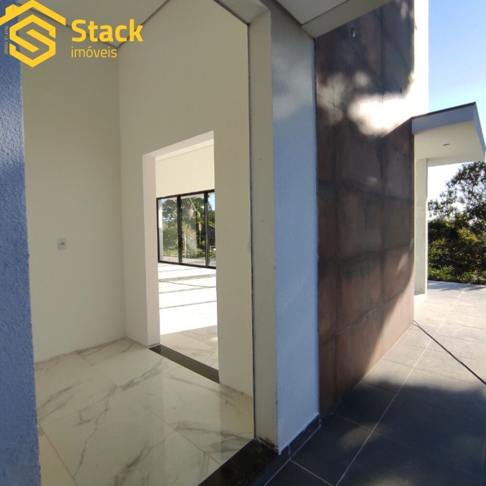 Casa à venda com 4 quartos, 450m² - Foto 2