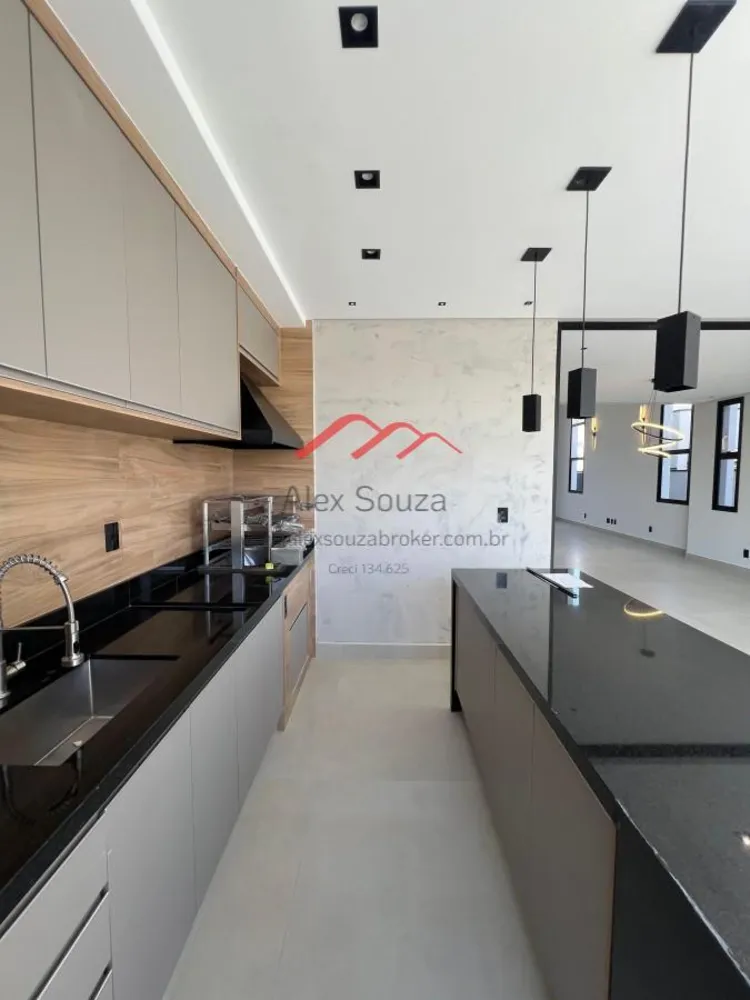 Sobrado, 4 quartos, 340 m² - Foto 2