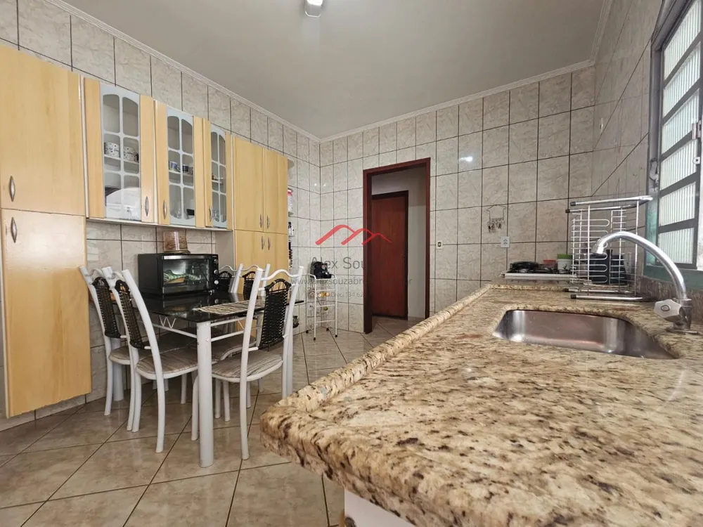 Casa, 3 quartos, 190 m² - Foto 3