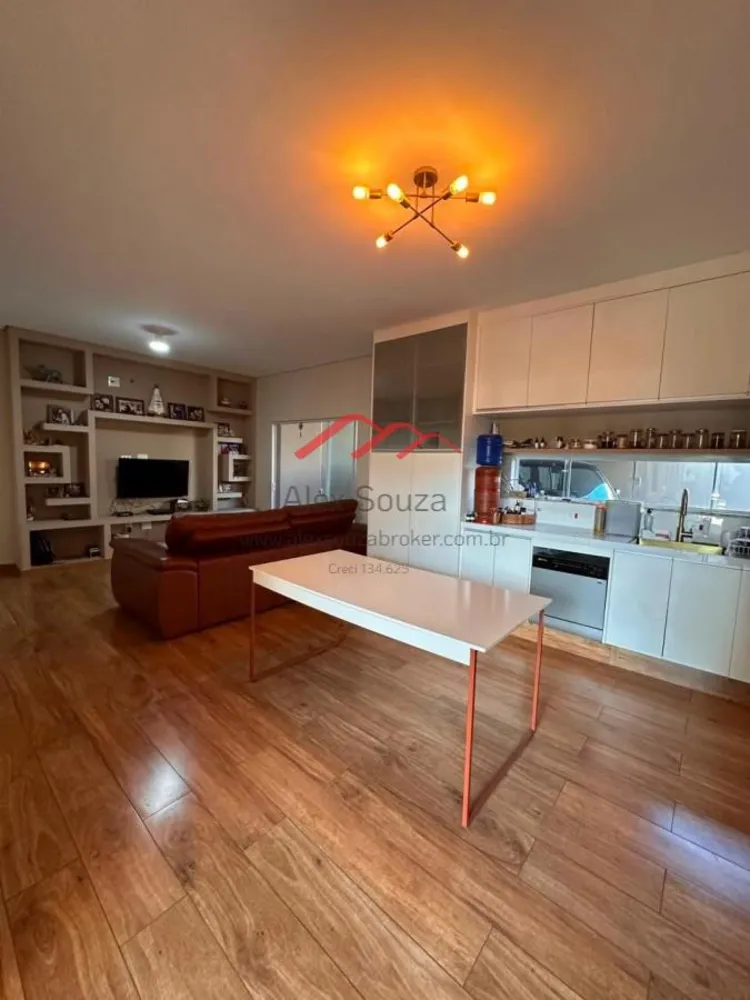 Casa, 3 quartos, 132 m² - Foto 1