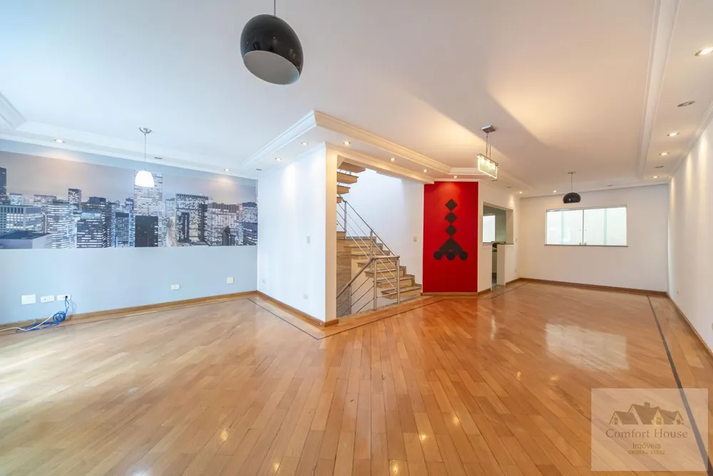 Sobrado, 3 quartos, 228 m² - Foto 1