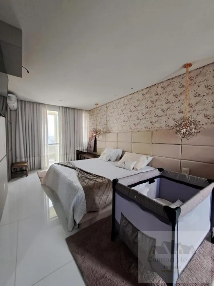 Cobertura, 3 quartos, 227 m² - Foto 8