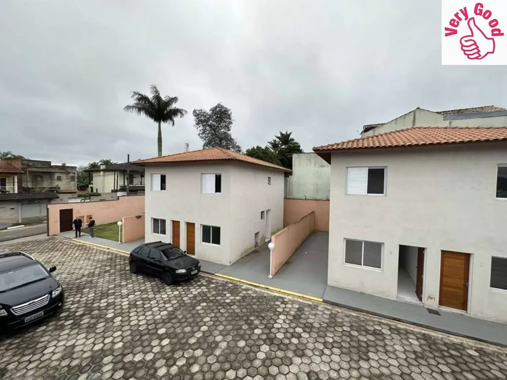 Casa à venda com 2 quartos, 130m² - Foto 1