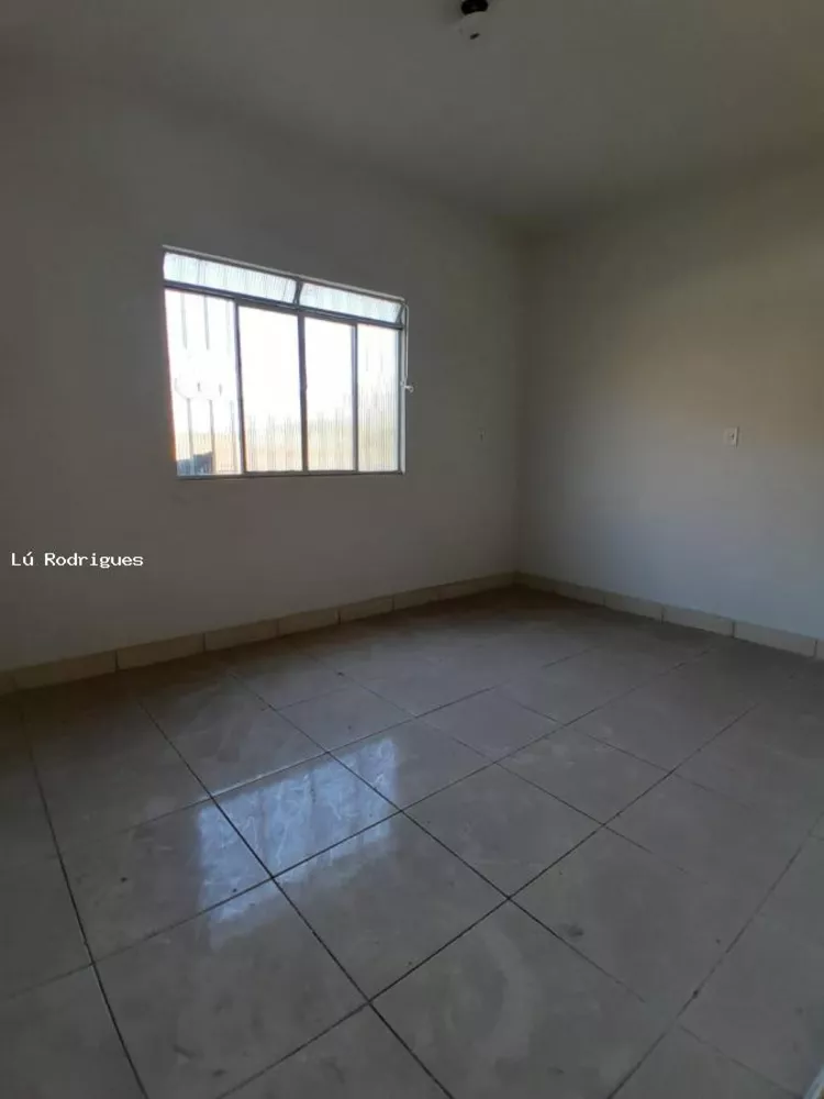 Casa à venda com 3 quartos, 280m² - Foto 7