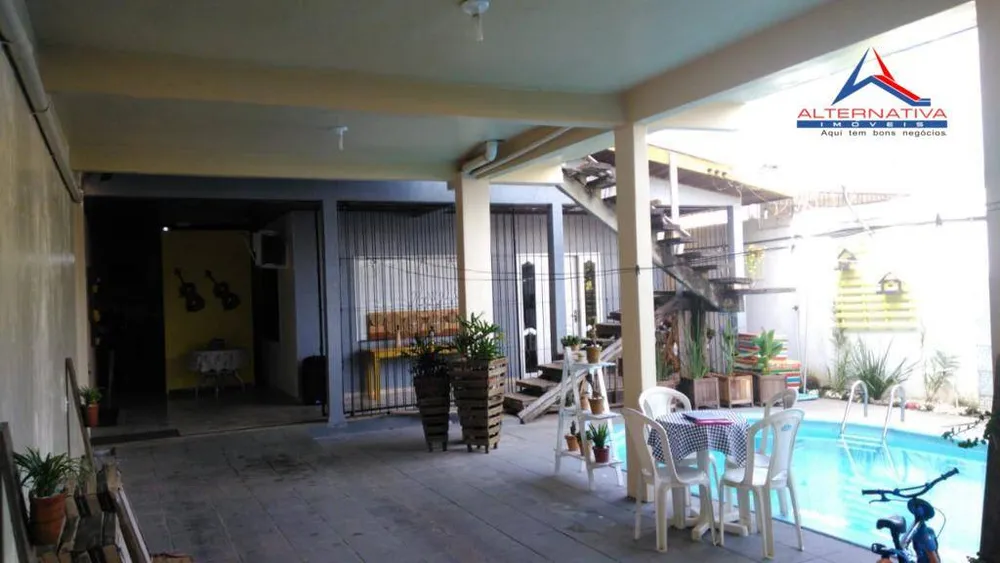 Casa, 4 quartos, 205 m² - Foto 1