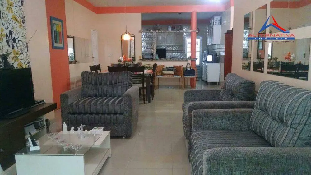 Casa, 3 quartos, 250 m² - Foto 2