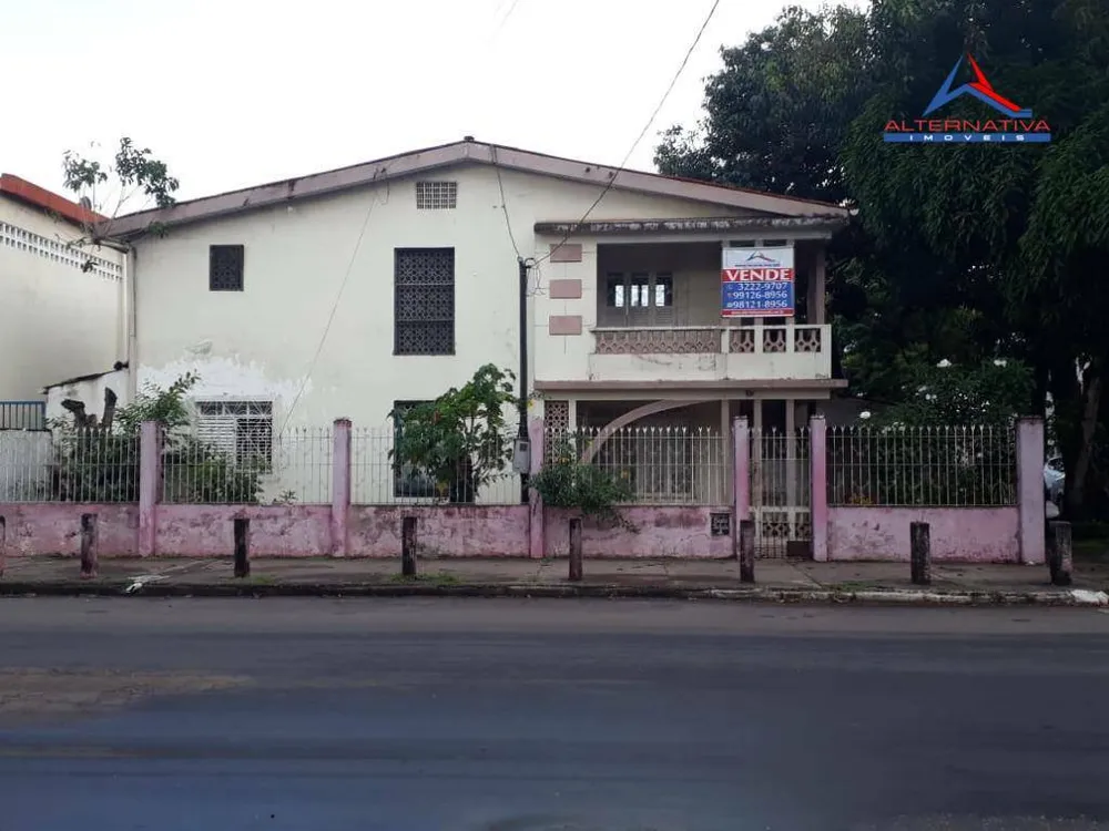 Casa, 5 quartos, 229 m² - Foto 1