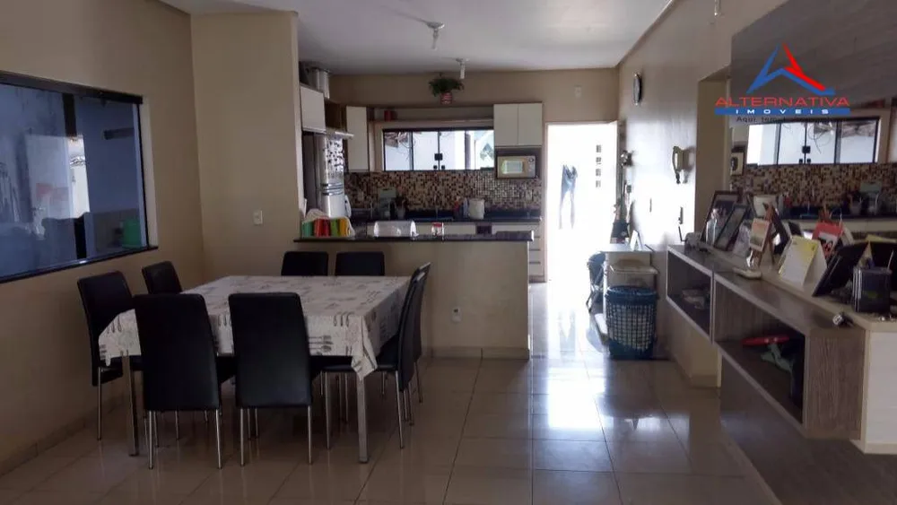Casa, 4 quartos, 300 m² - Foto 4