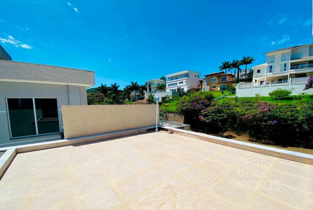 Casa à venda com 4 quartos, 600m² - Foto 10