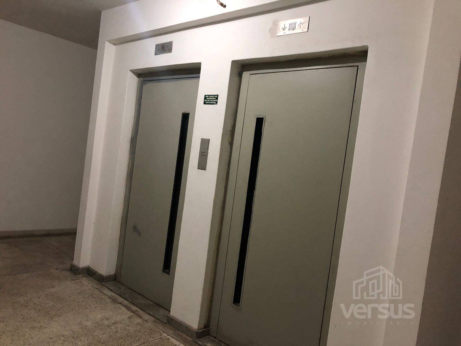 Apartamento à venda com 1 quarto, 44m² - Foto 9