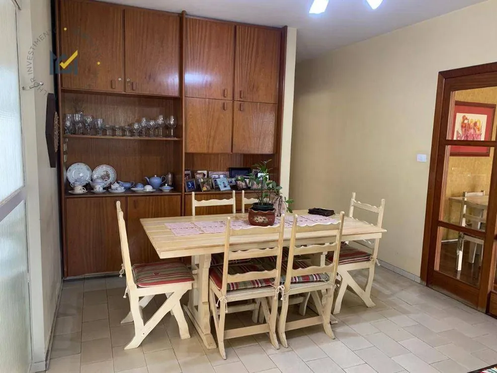 Casa, 3 quartos, 201 m² - Foto 1