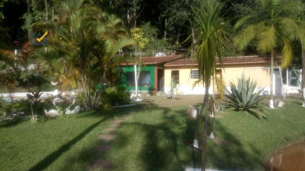 Chácara à venda com 5 quartos, 241m² - Foto 3