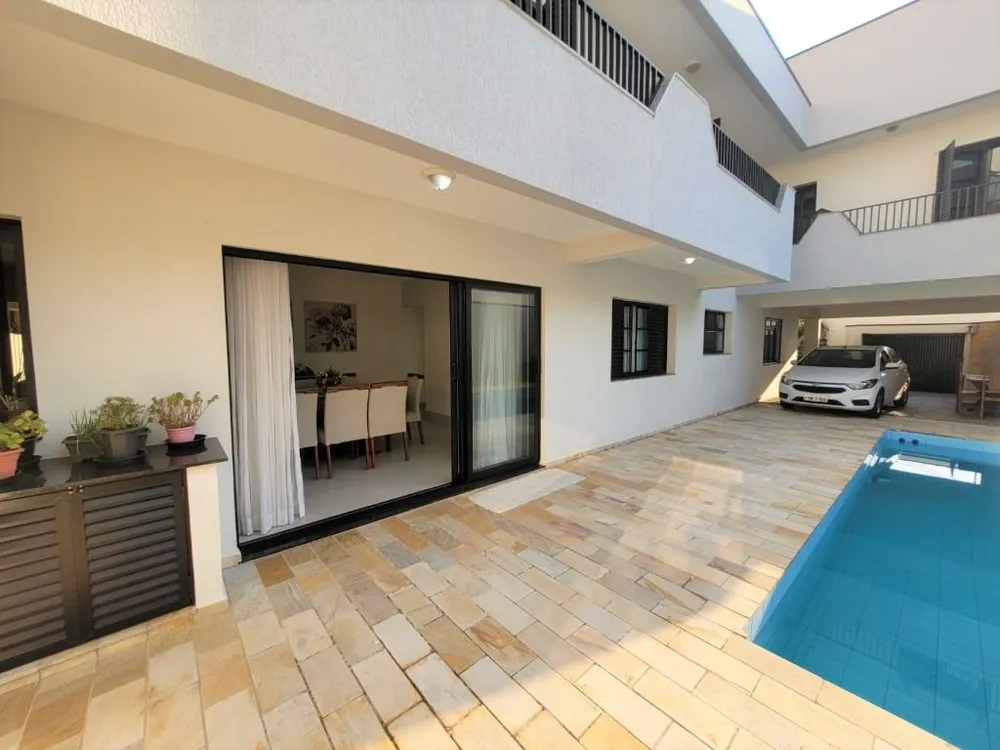 Casa, 4 quartos, 330 m² - Foto 3