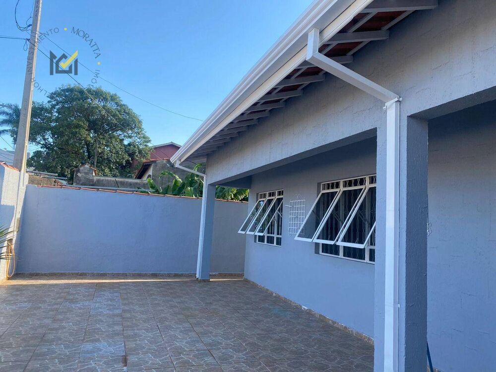 Casa à venda com 4 quartos, 197m² - Foto 1