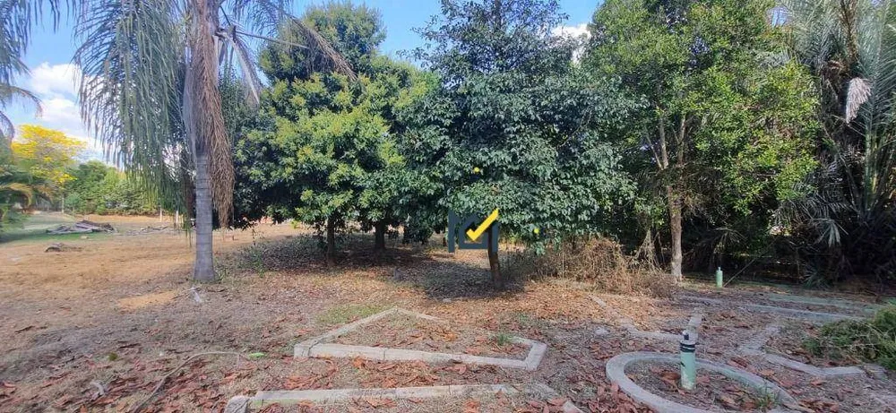 Loteamento e Condomínio, 1500 m² - Foto 1