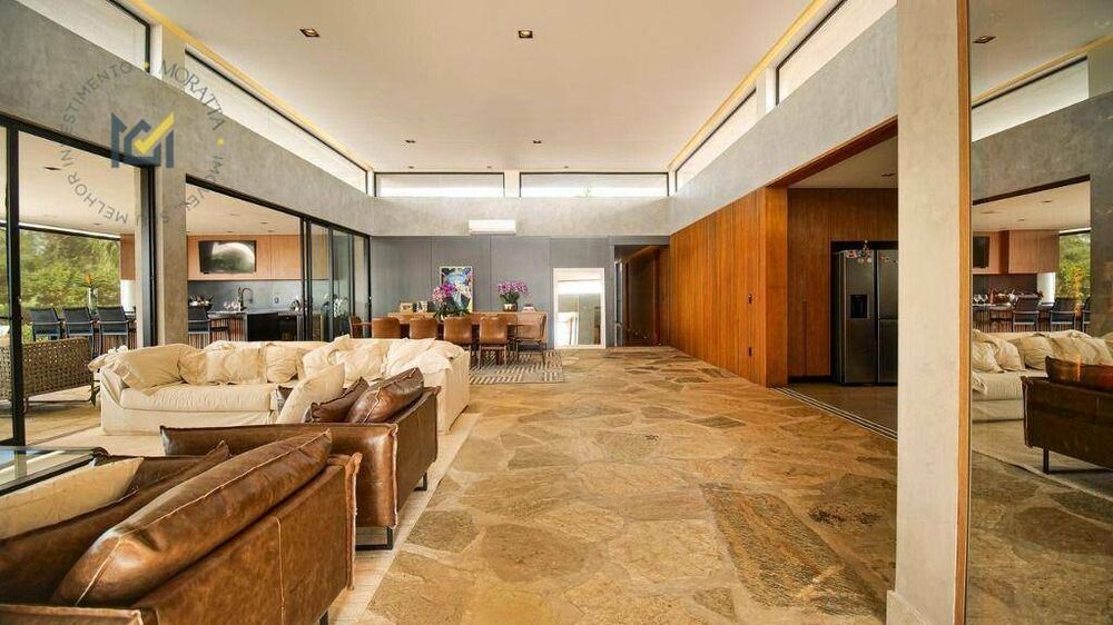 Casa de Condomínio à venda e aluguel com 5 quartos, 557m² - Foto 2