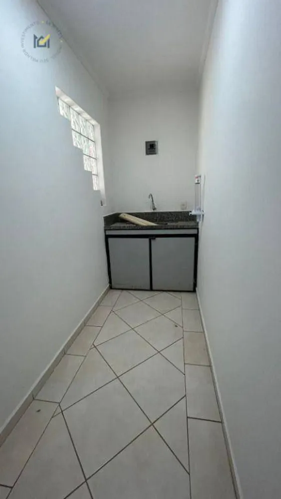 Depósito-Galpão, 811 m² - Foto 1