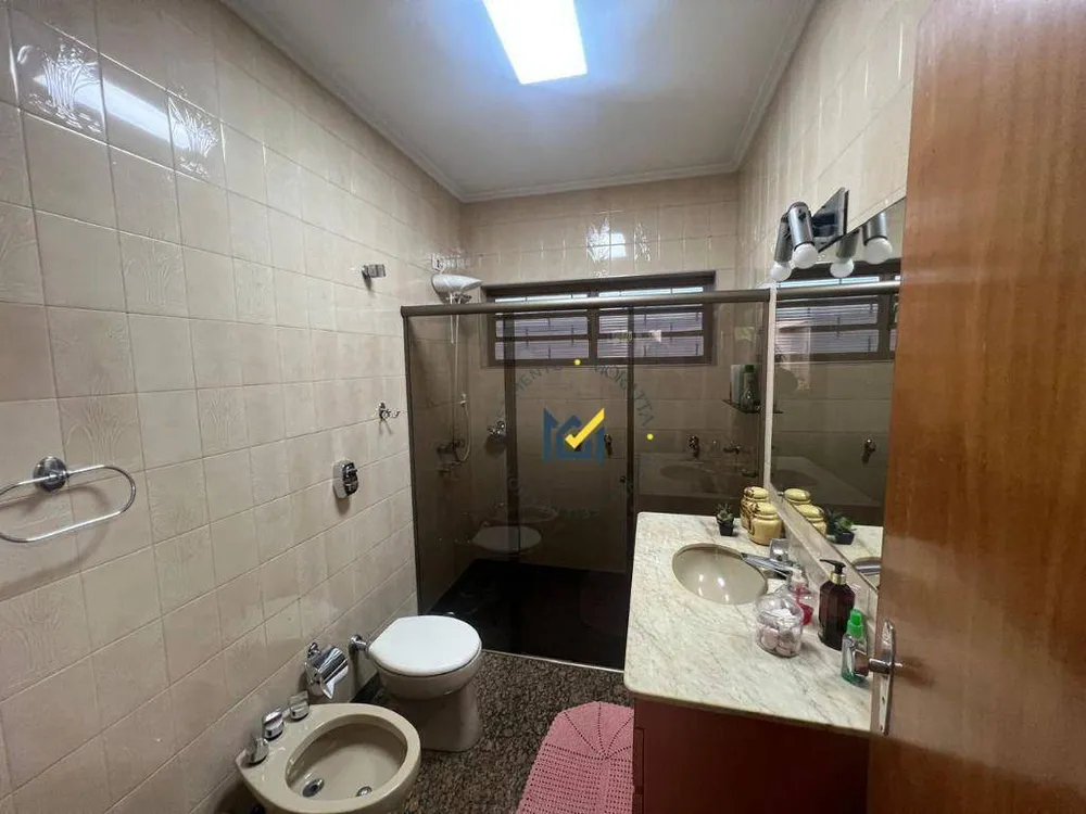 Casa, 3 quartos, 246 m² - Foto 4