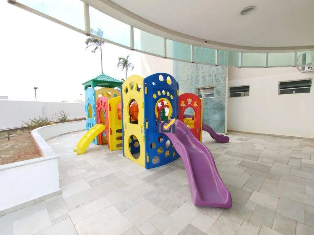 Apartamento, 3 quartos, 199 m² - Foto 2