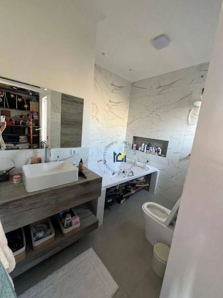 Casa, 4 quartos, 190 m² - Foto 1