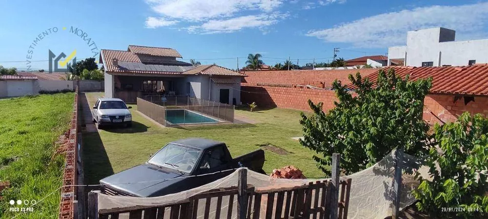 Chácara, 4 quartos, 1097 m² - Foto 1