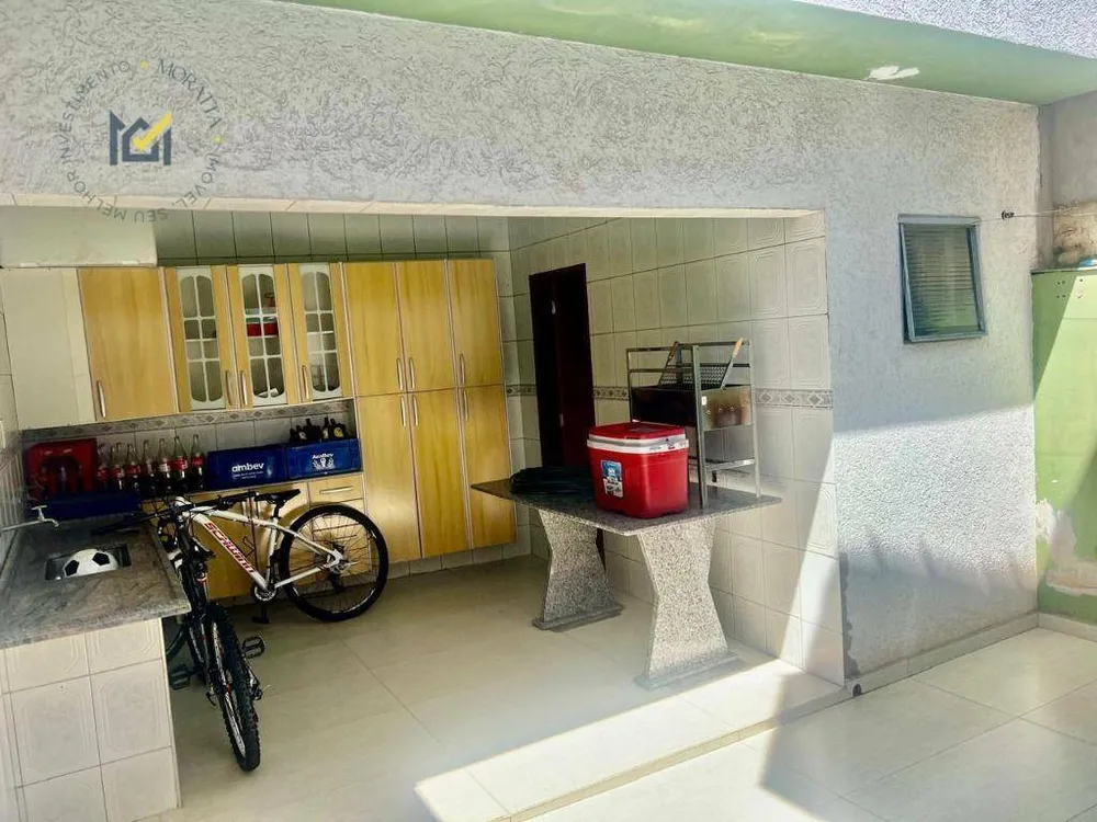 Casa, 4 quartos, 157 m² - Foto 1