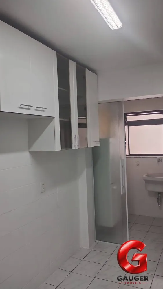 Apartamento, 3 quartos, 75 m² - Foto 2