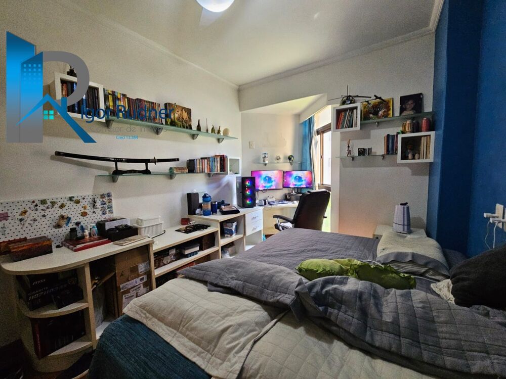 Apartamento à venda com 4 quartos, 243m² - Foto 18
