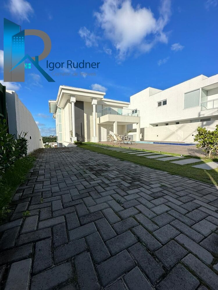Casa de Condomínio à venda com 4 quartos, 583m² - Foto 2