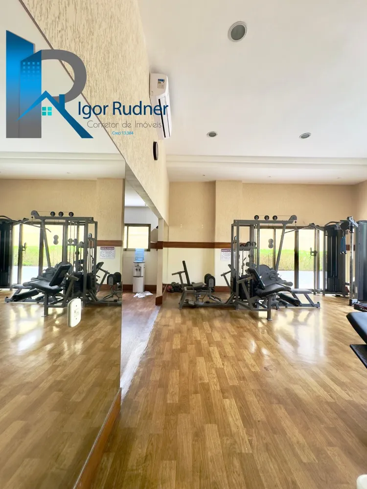Apartamento, 3 quartos, 245 m² - Foto 2