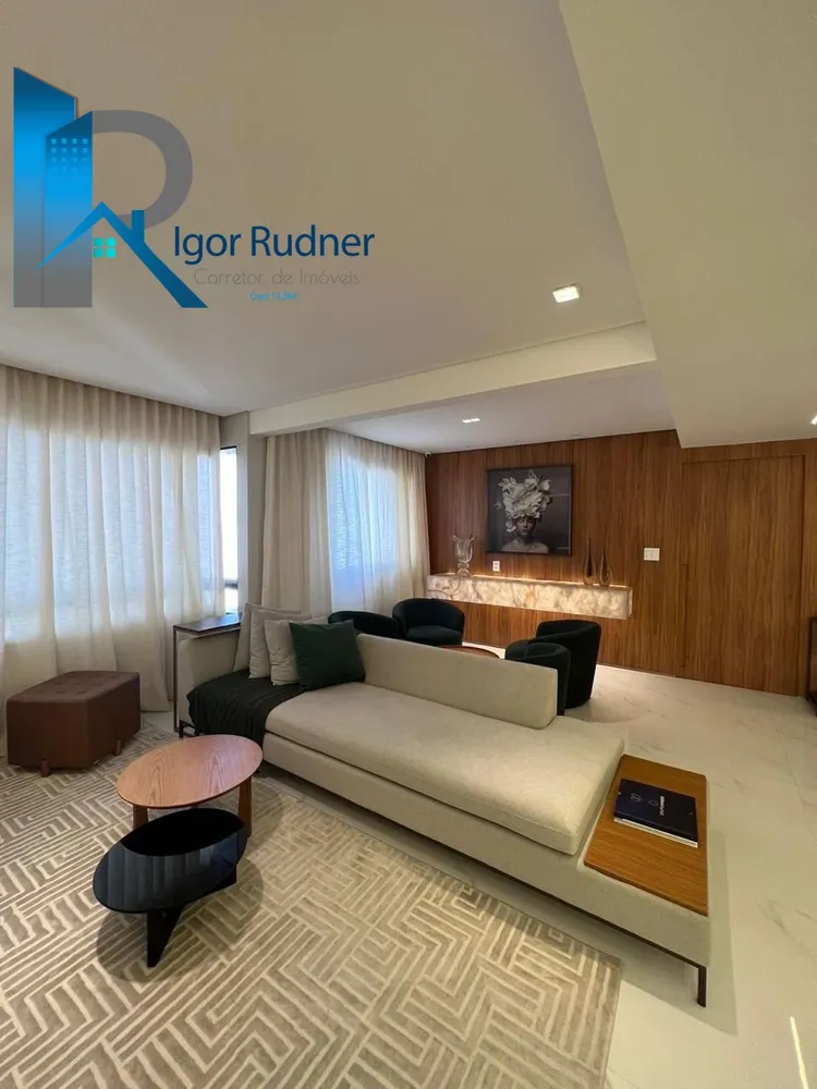 Cobertura, 3 quartos, 213 m² - Foto 4