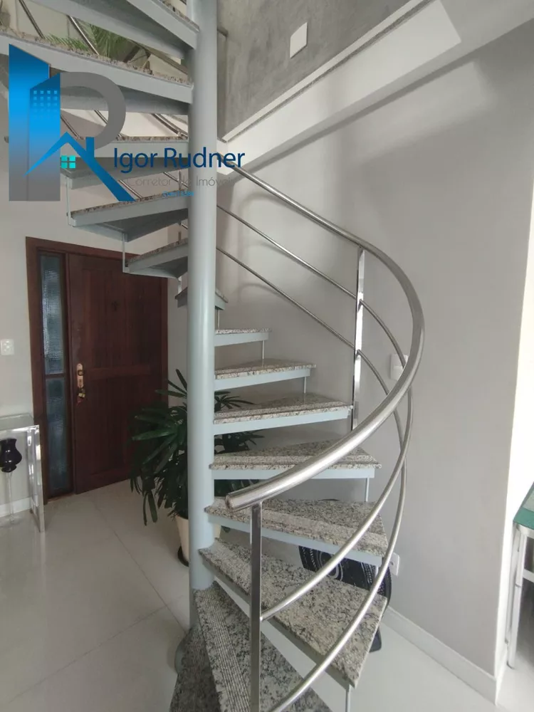 Cobertura, 3 quartos, 211 m² - Foto 8