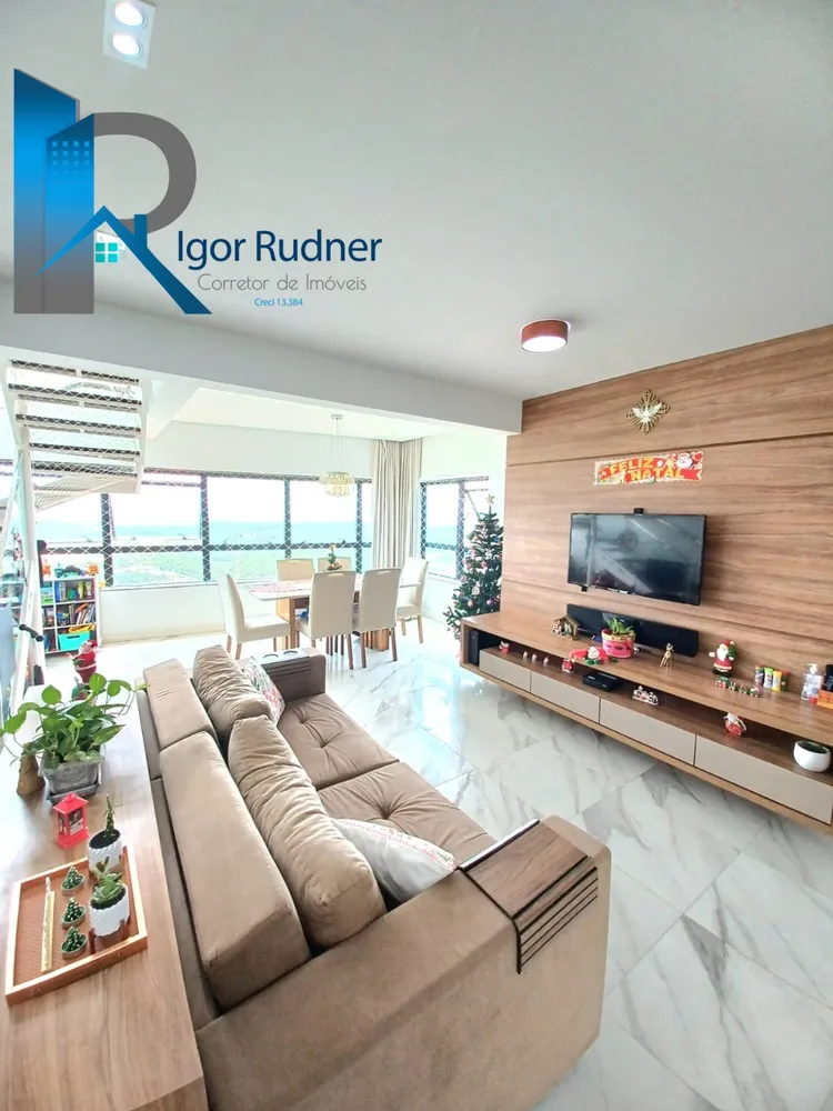 Cobertura, 3 quartos, 213 m² - Foto 3