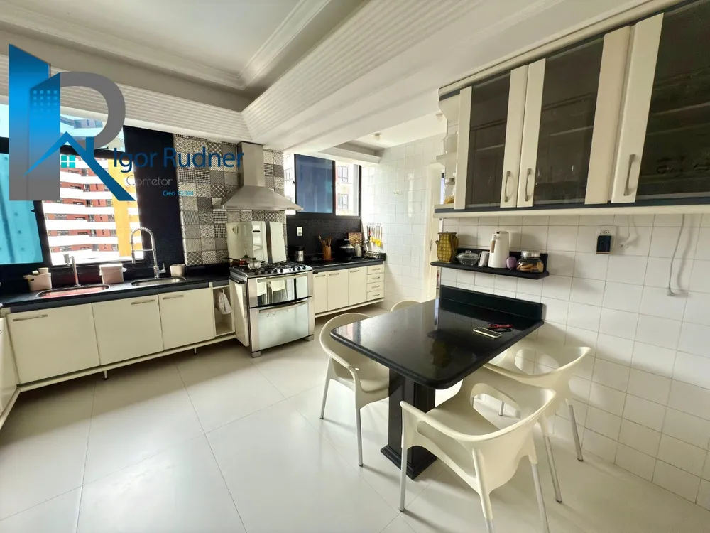 Apartamento, 4 quartos, 195 m² - Foto 10